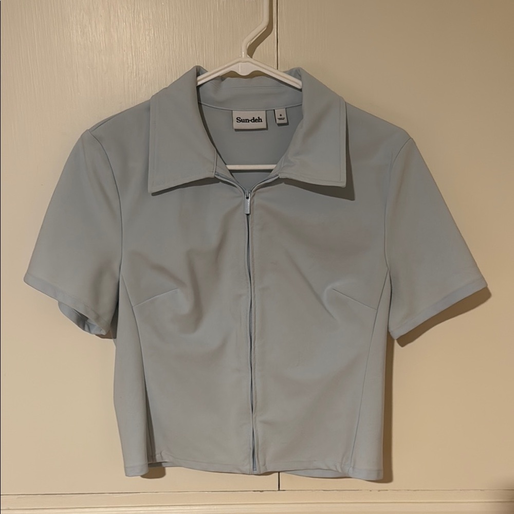 Sun-deh Sky Blue Zip-Up Collared Top